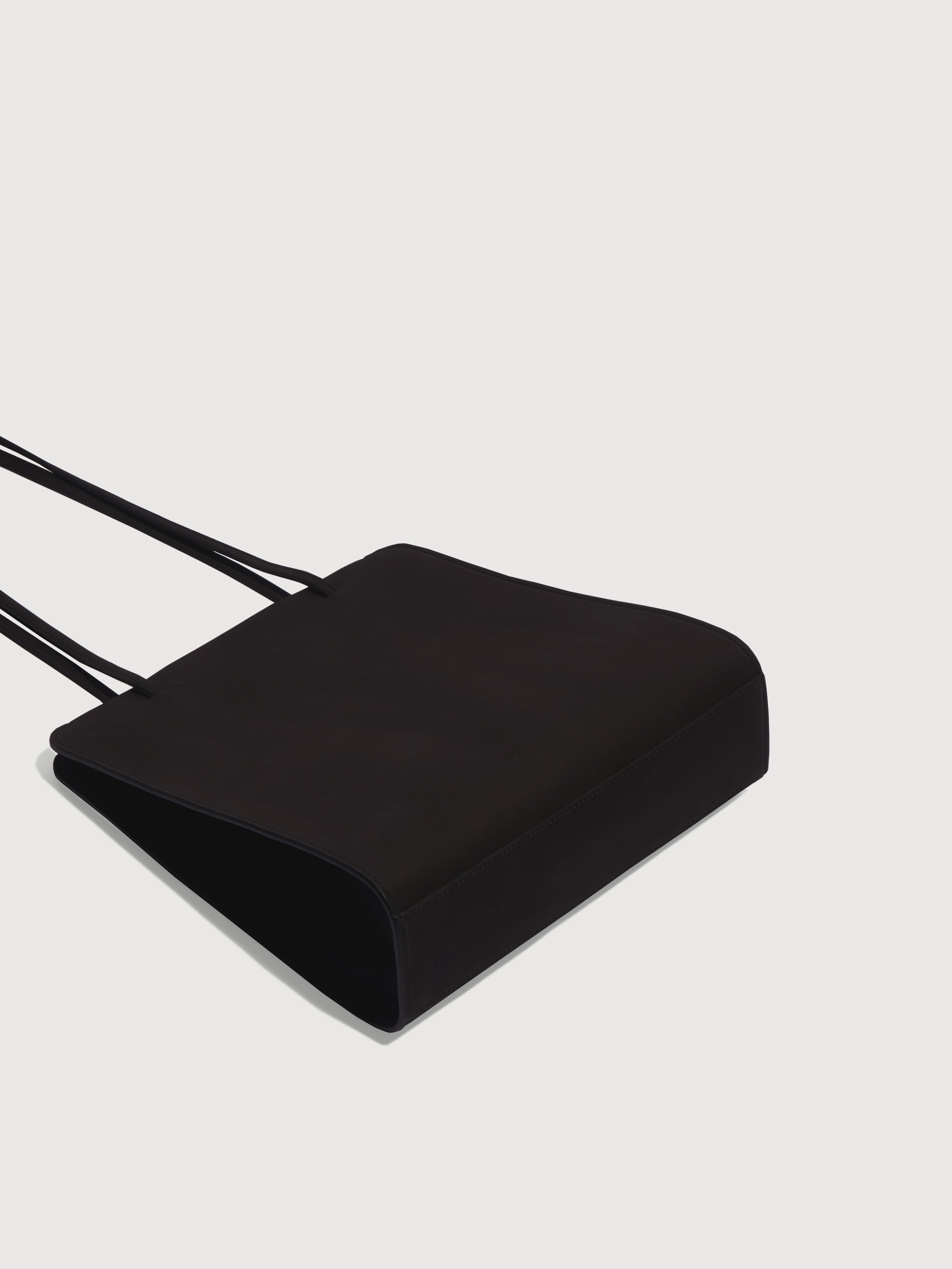 FANE, product: LISSE - NUBUCK NOIR  (Fig. 4)