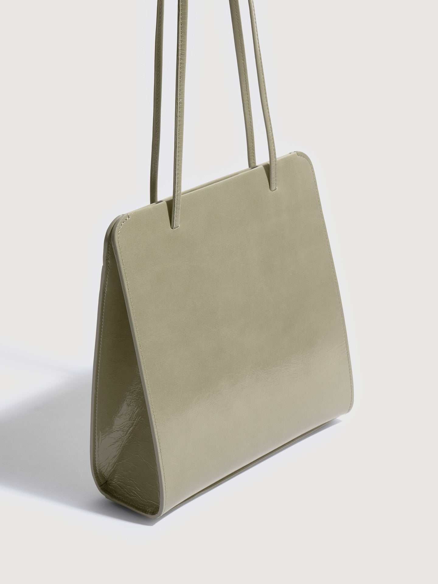 FANE, product: LISSE - OYSTER WRINKLED LEATHER (Fig. 3)