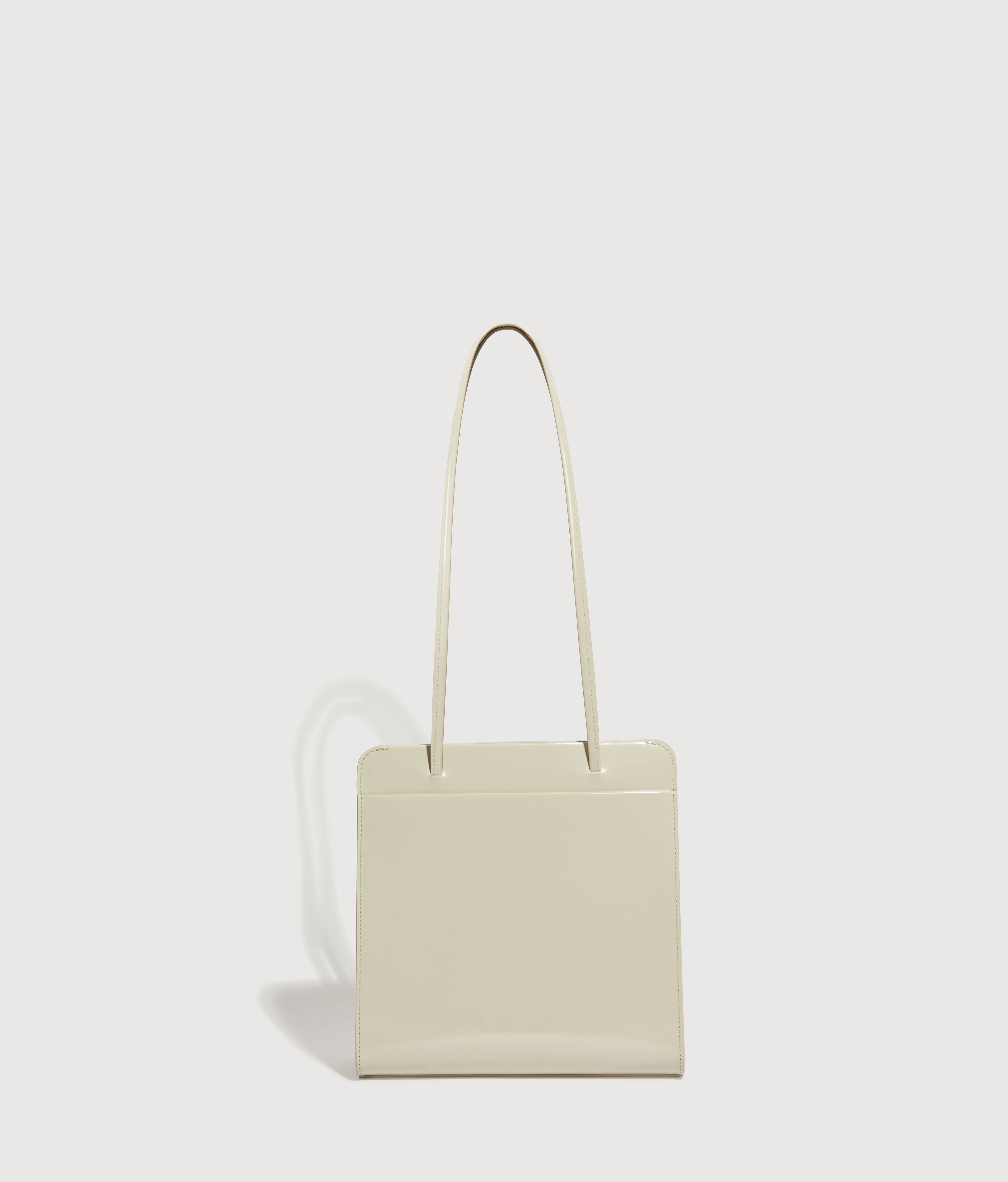 【関税込み】FANE オフホワイト Lisse バッグ FANE: Off-White Lisse Bag | SSENSE