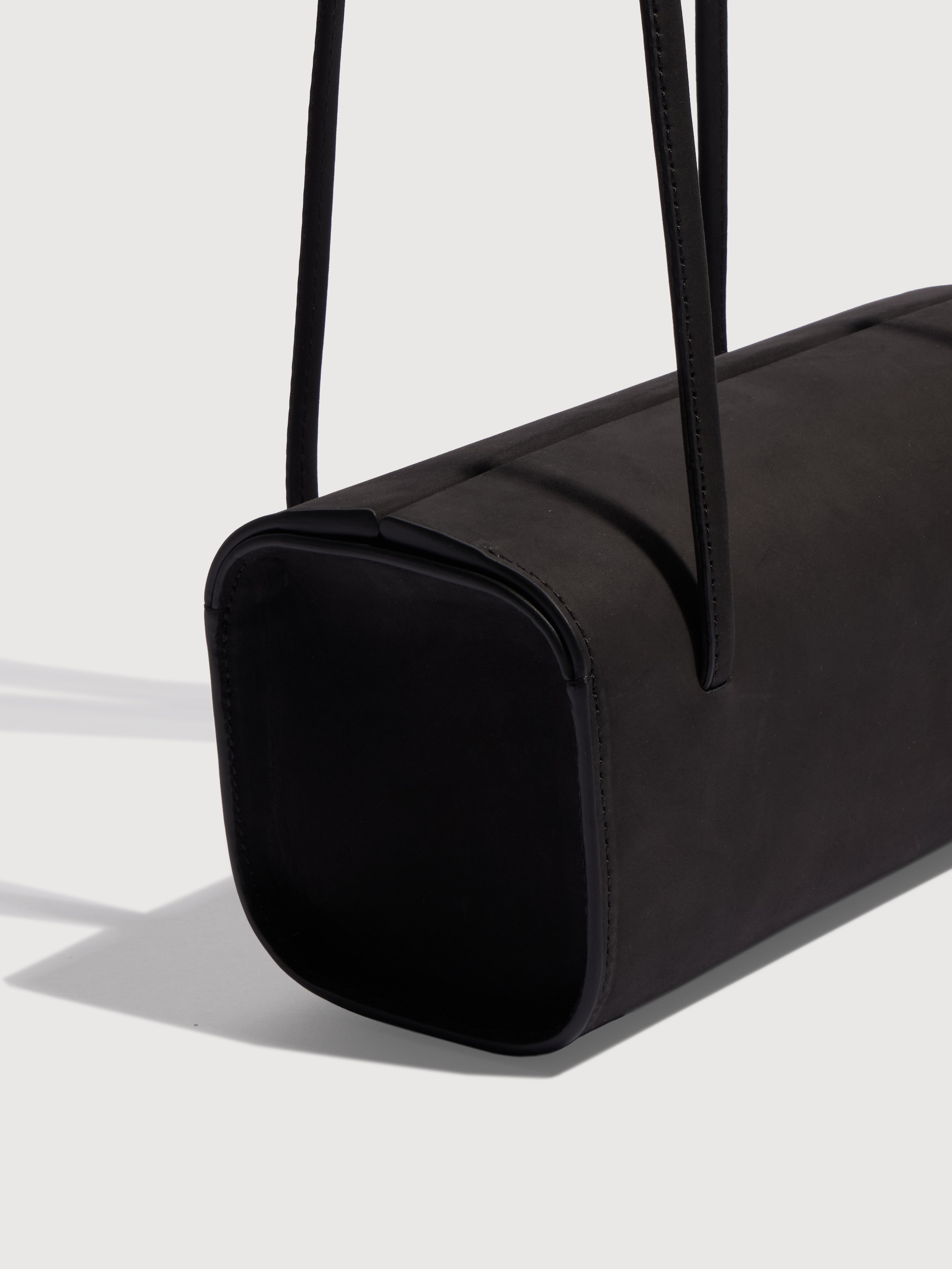 FANE, product: MIE - NUBUCK NOIR  (Fig. 5)