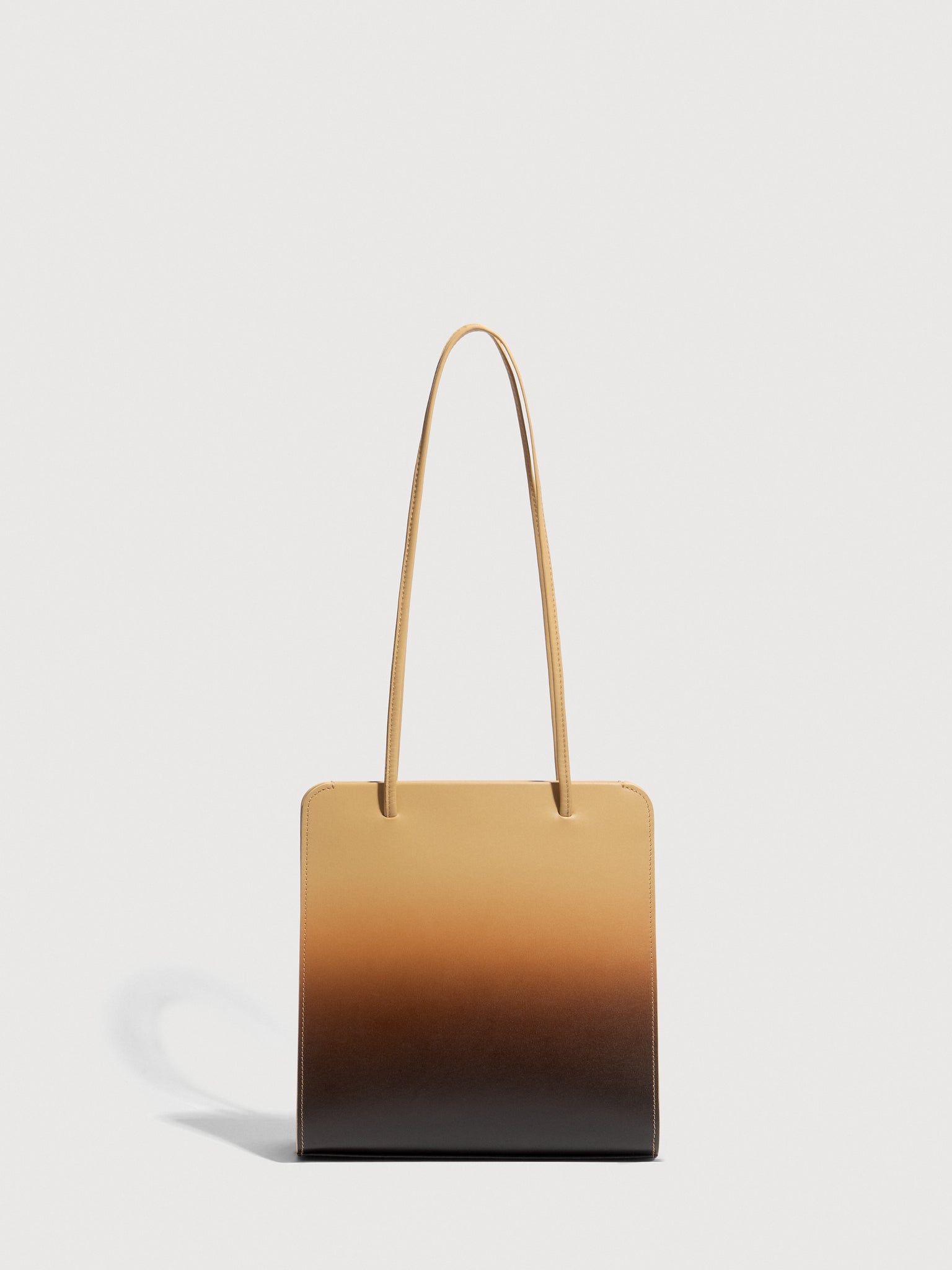 FANE, product: LISSE - FLAMME GRADIENT LEATHER (Fig. 1)