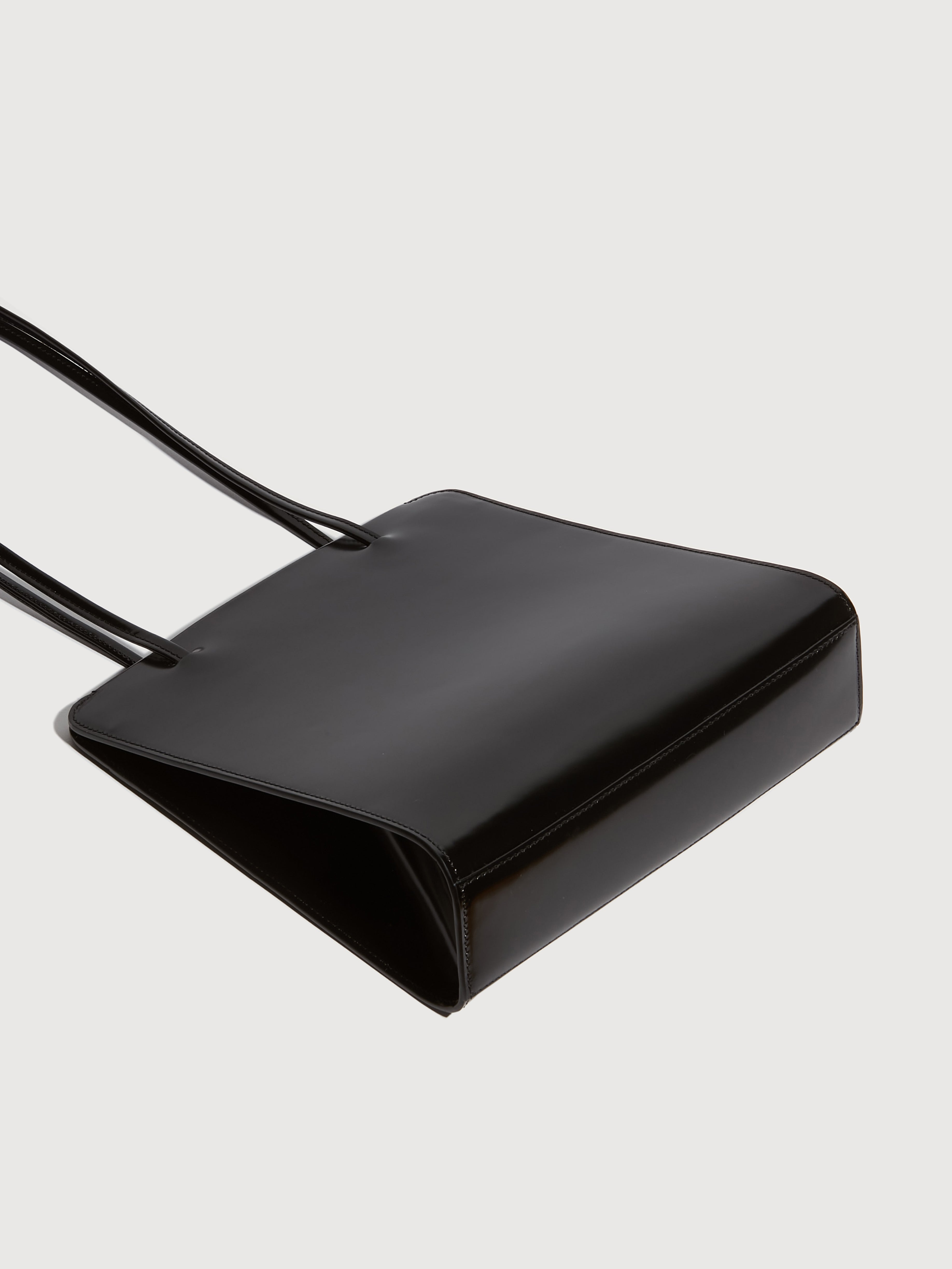 FANE, product: LISSE - NOIR SPAZZOLATO LEATHER (Fig. 4)
