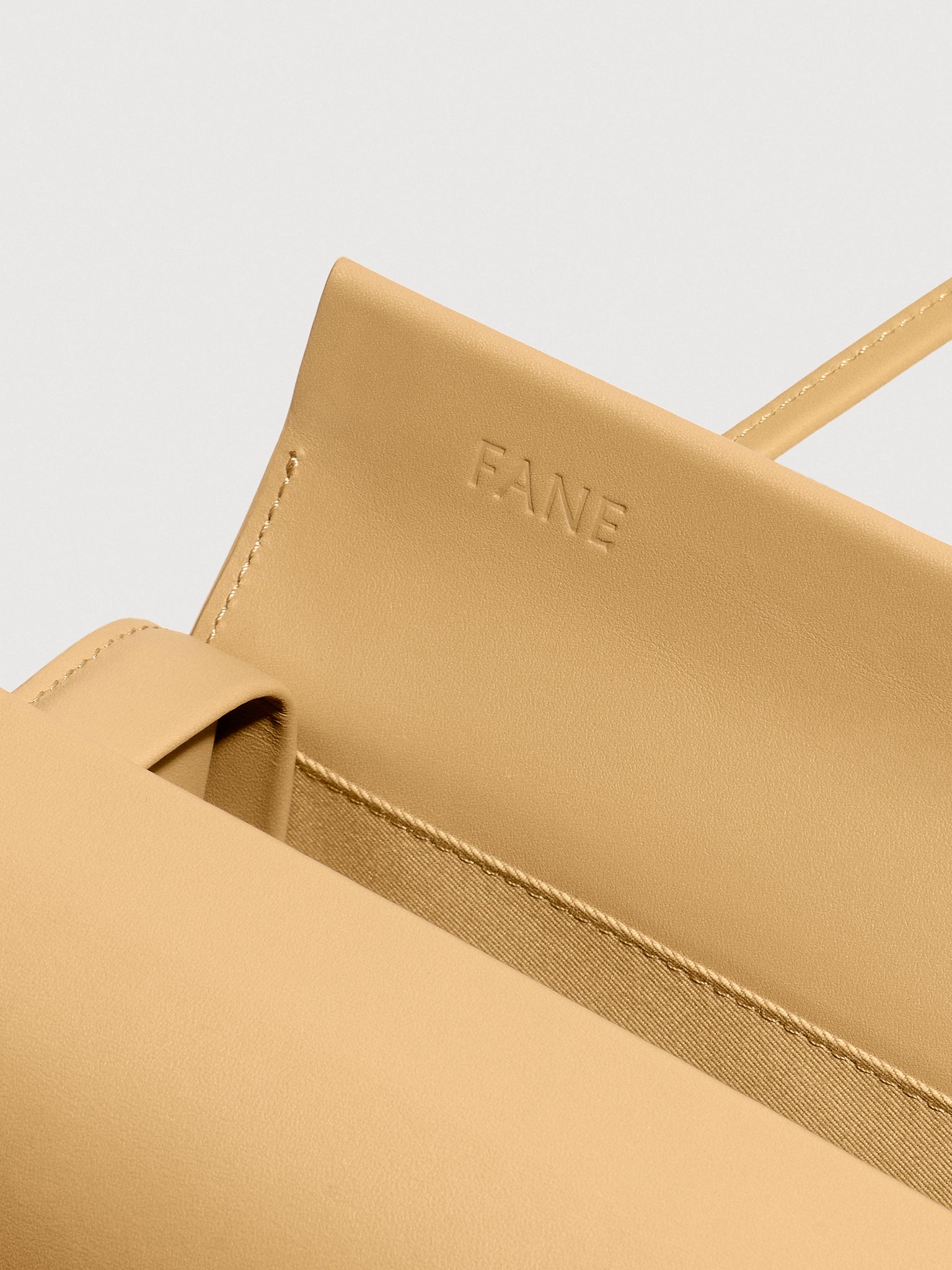 FANE, product: MIE - FLAMME GRADIENT LEATHER (Fig. 5)