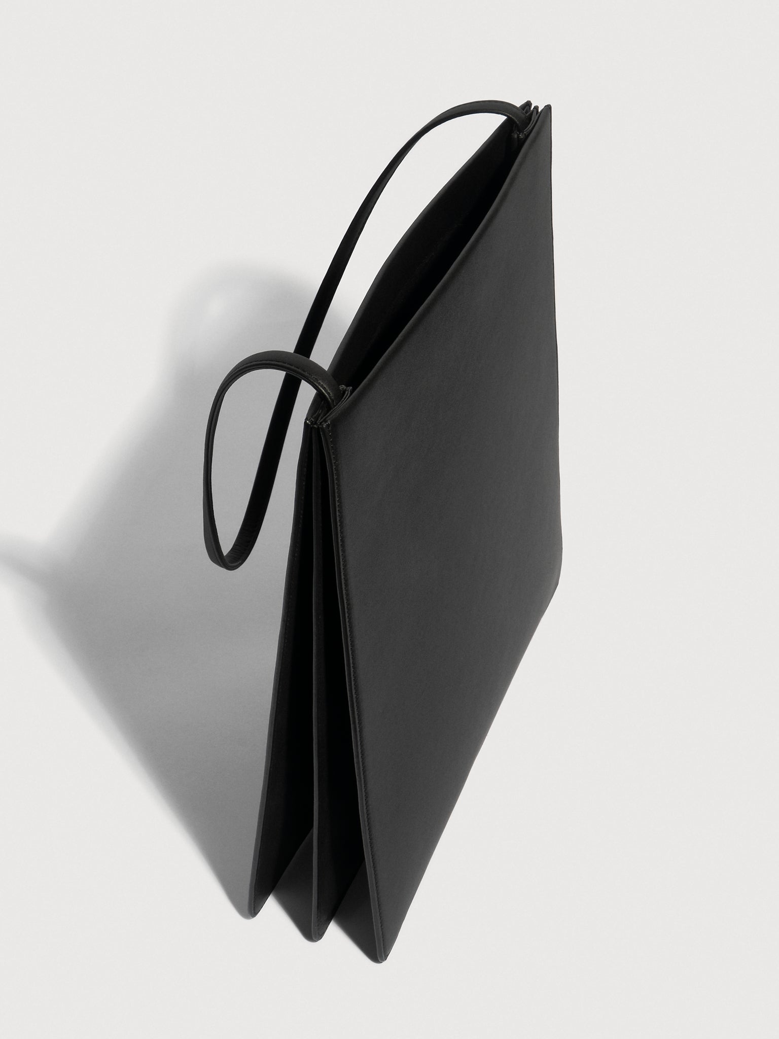 FANE, product: PLI - NOIR DOUBLE TANNED LEATHER (Fig. 3)